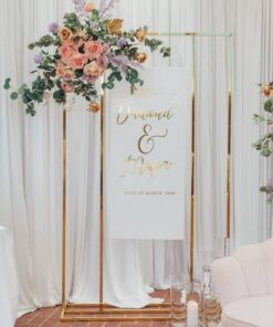 image of a gold & peach welcome sign